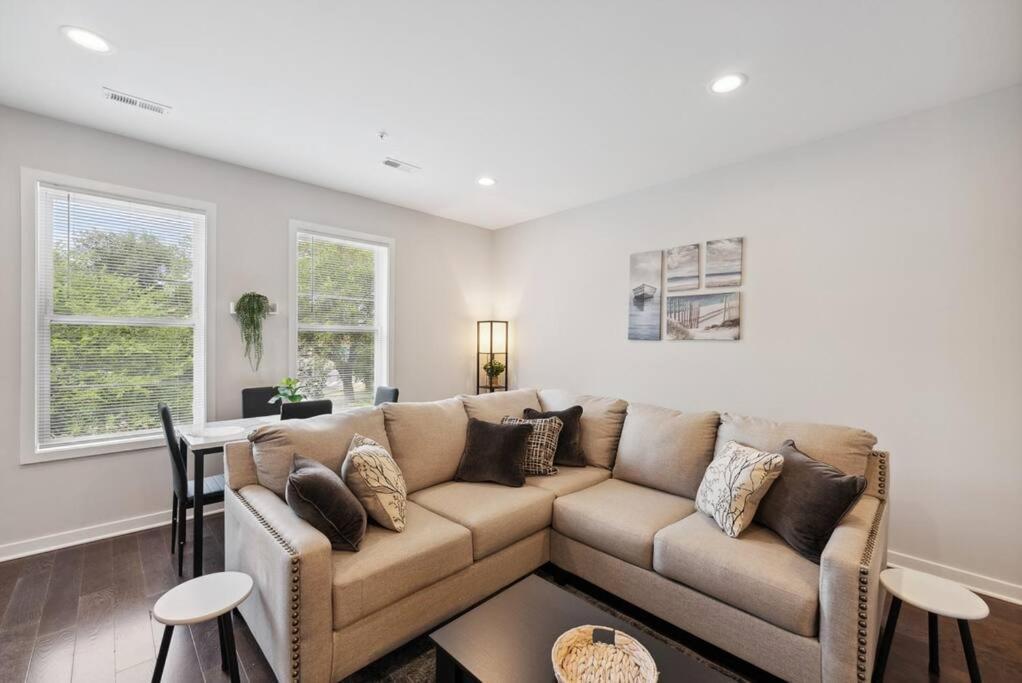 Spacious 3Bedroom Duplex With Rooftop Deck! Washington Buitenkant foto